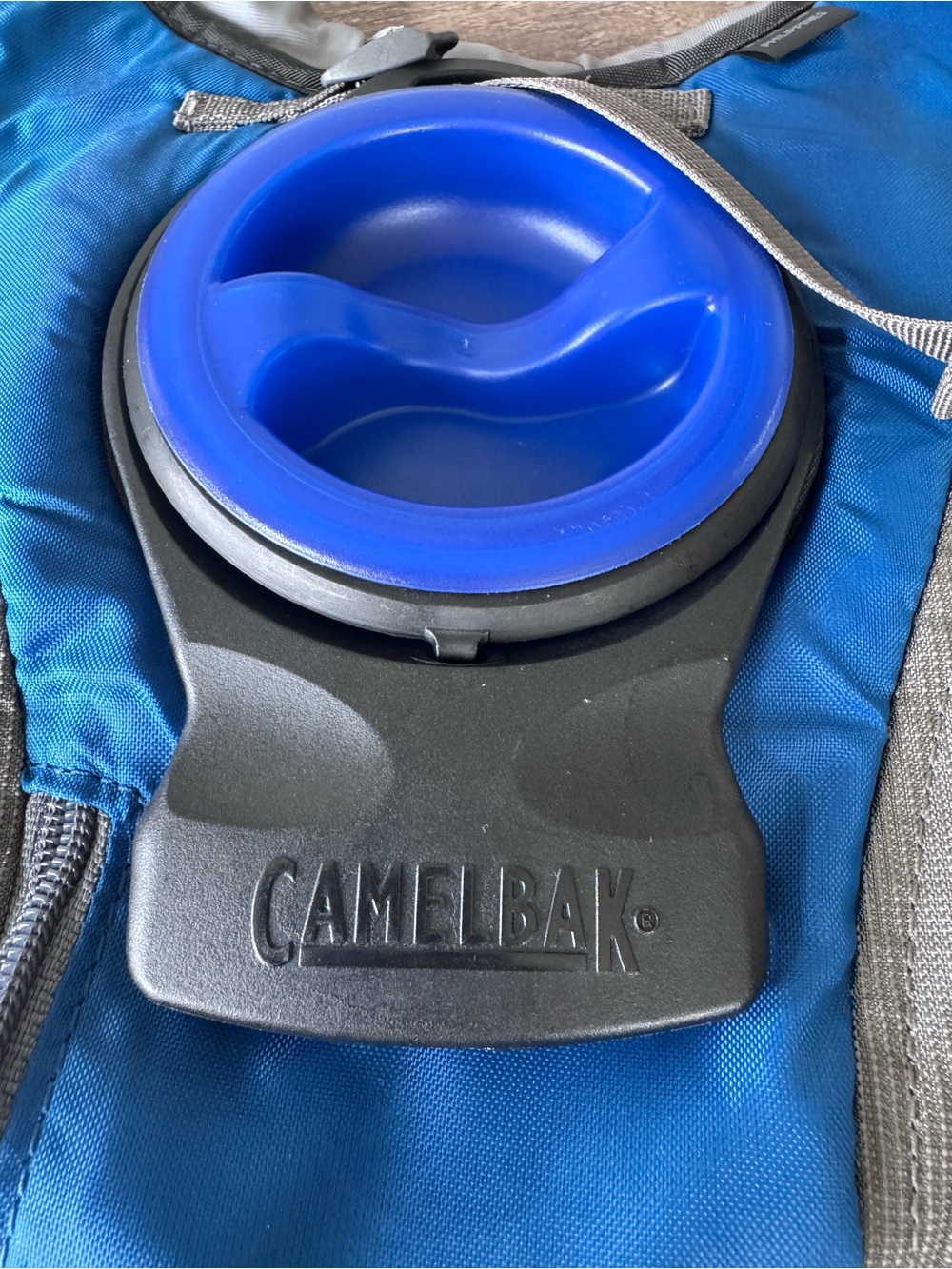 Camelbak Hydration Backpack Hydrobak W/ Bladder Blue & Gray - Picture 6 of 7